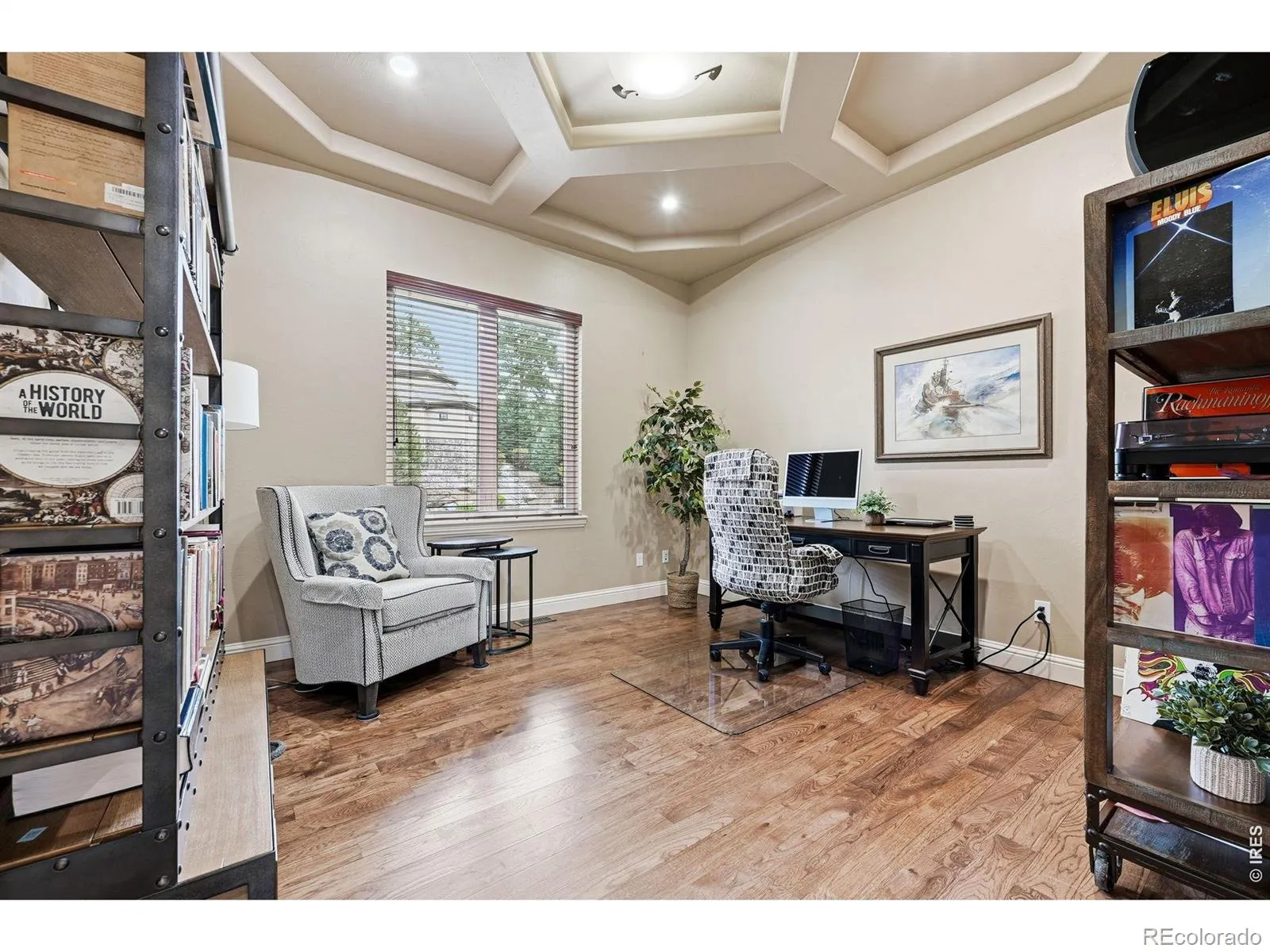 5025 Knobcone Drive Castle Rock CO 80108 MLS #RECIR1055640 04102026004534 1600 7
