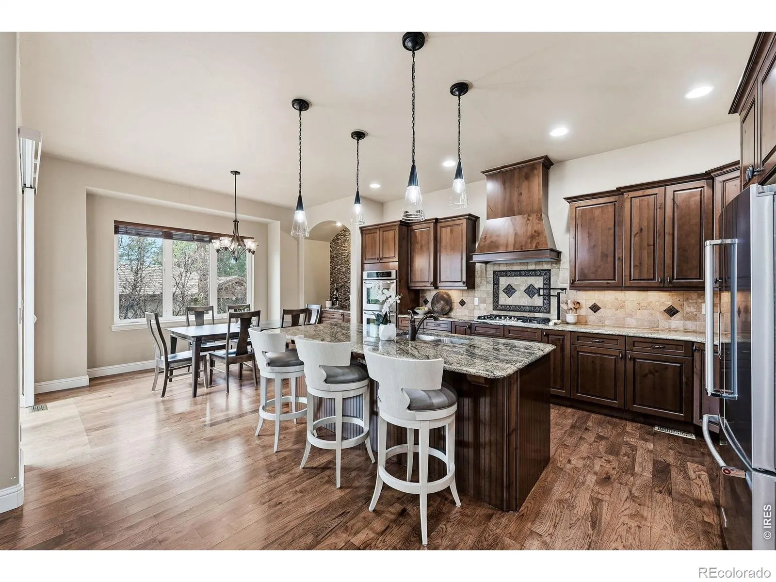 5025 Knobcone Drive Castle Rock CO 80108 MLS #RECIR1055640 04102026004534 1600 8