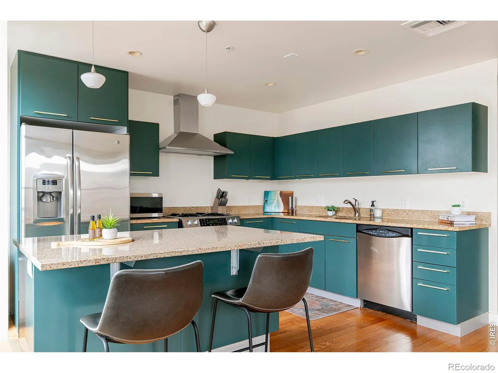 04072026173352 1600 12