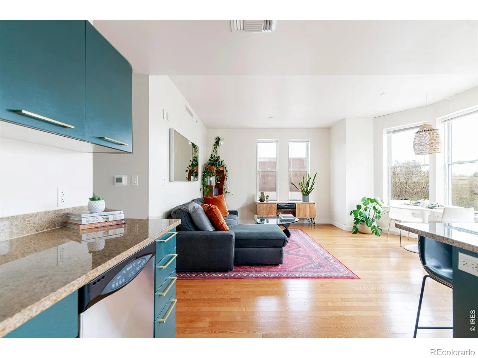 04072026173352 1600 16