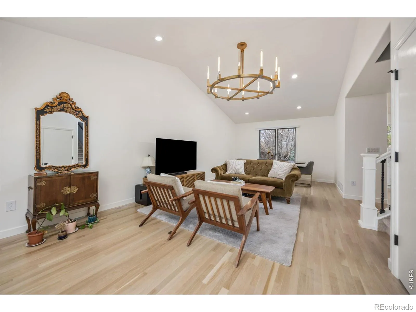 04072026230559 1600 3