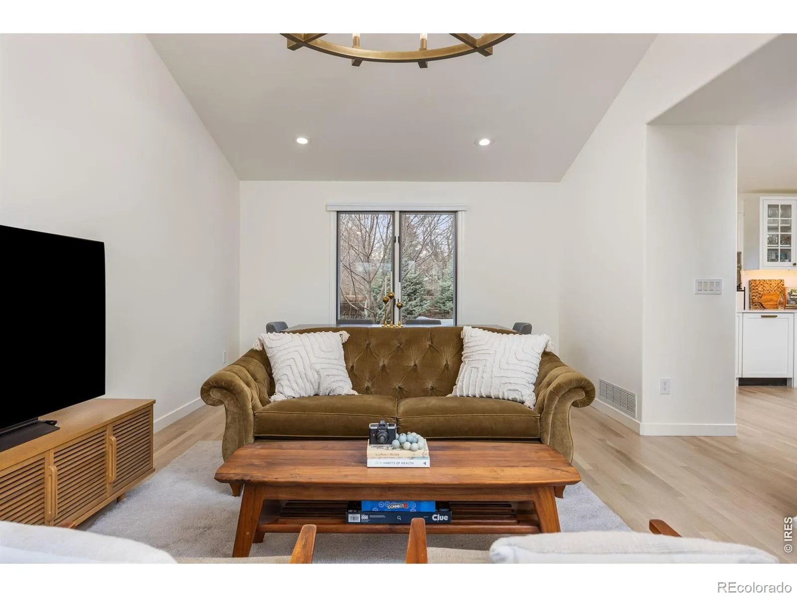 04072026230559 1600 4