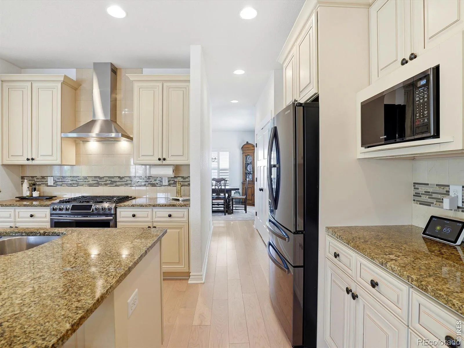 04102026183035 1600 10