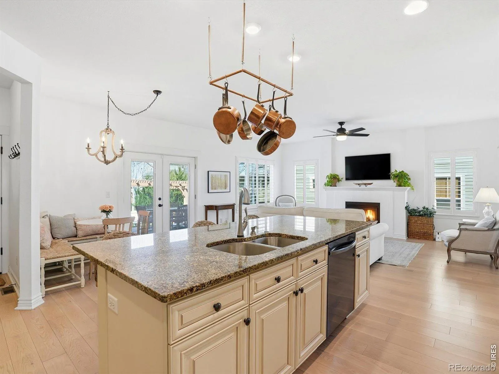 04102026183035 1600 11