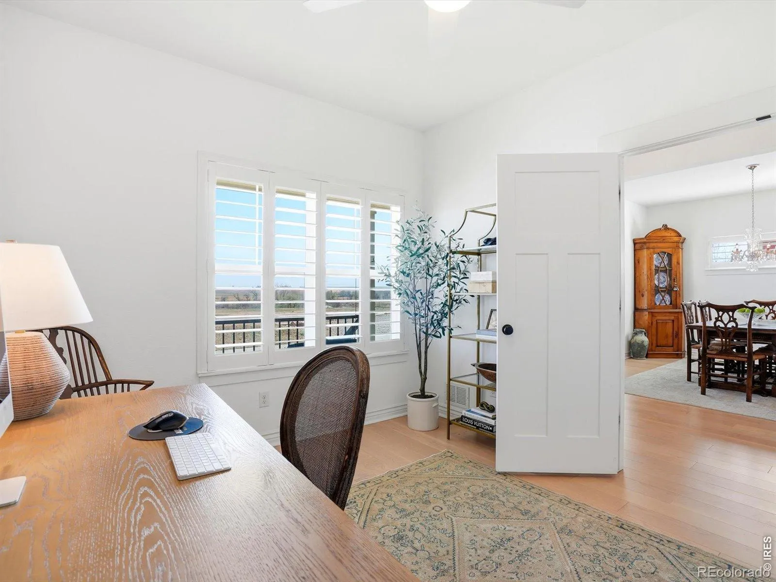 04102026183035 1600 16