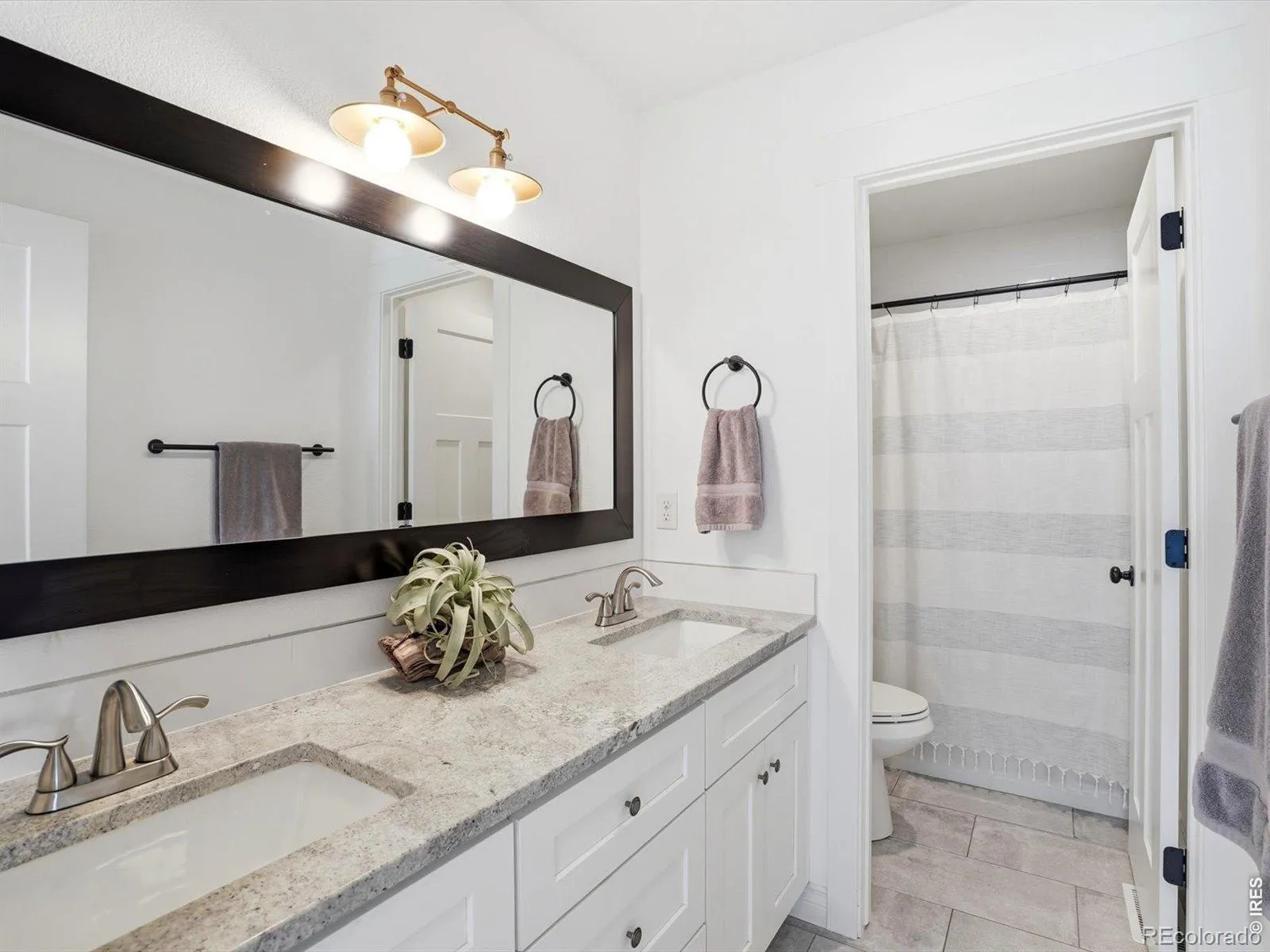 04102026183035 1600 26