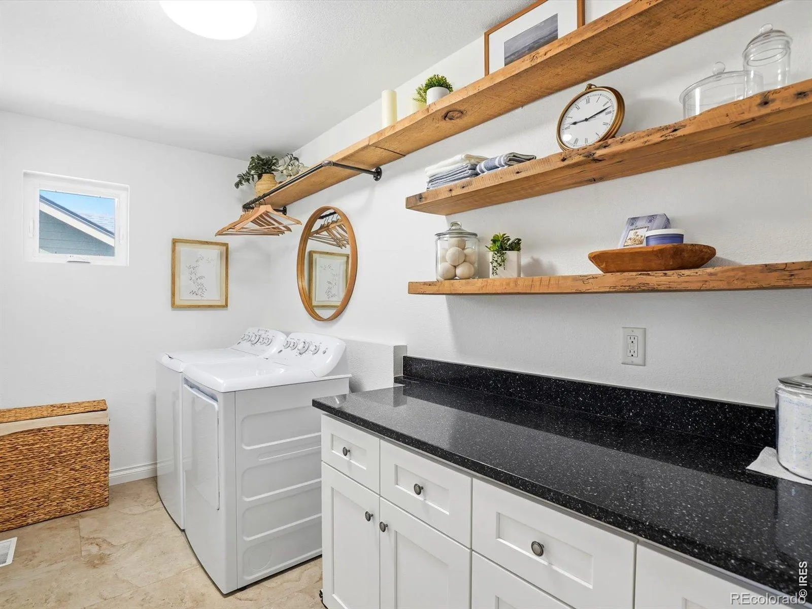 04102026183035 1600 27