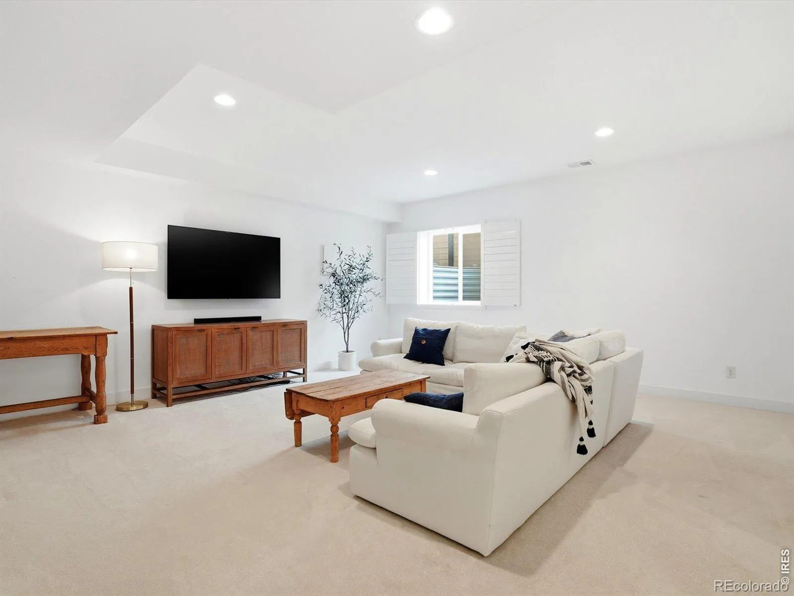 04102026183035 1600 29