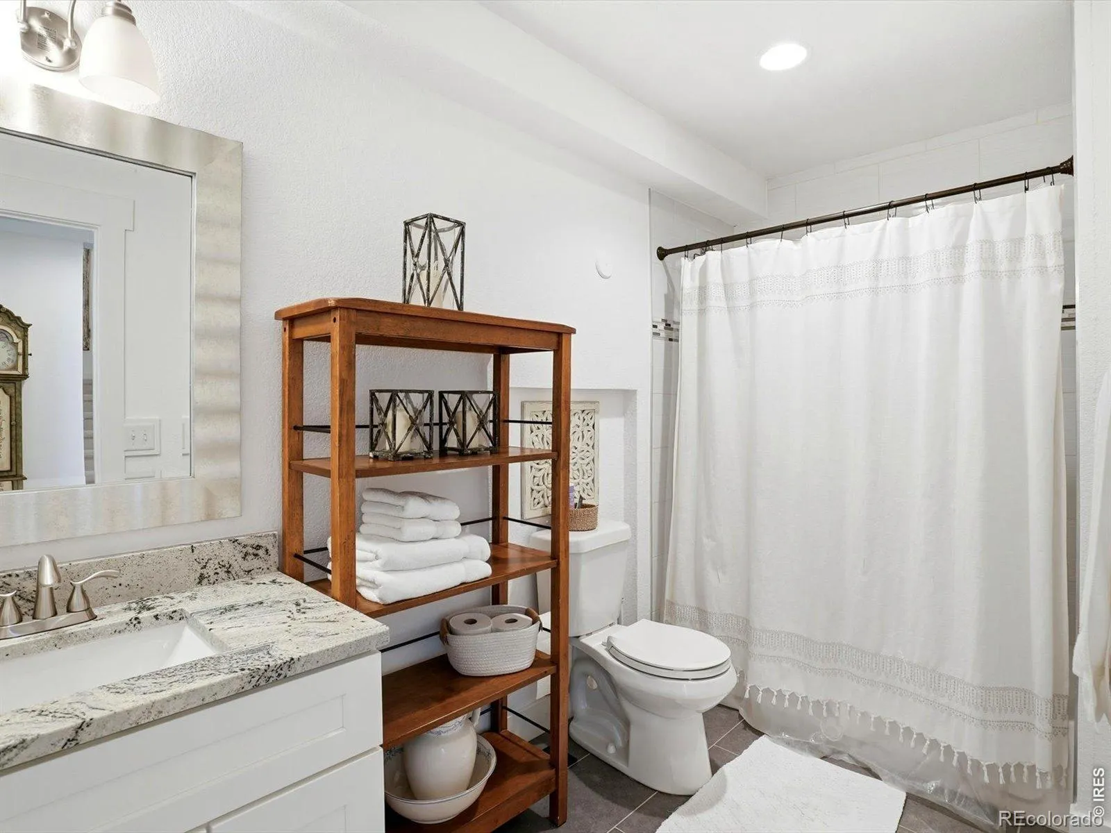 04102026183035 1600 31