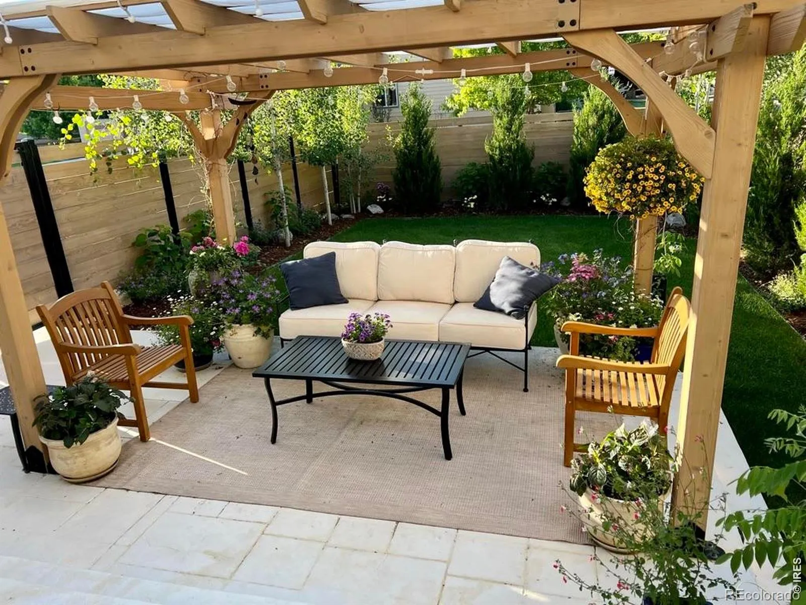 04102026183035 1600 42