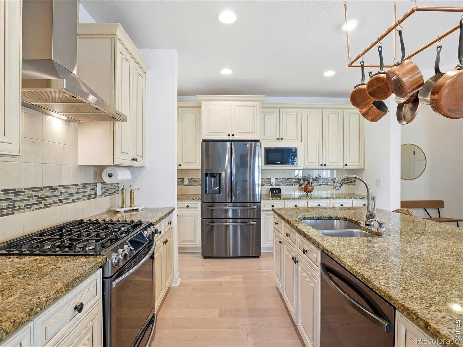 04102026183035 1600 9