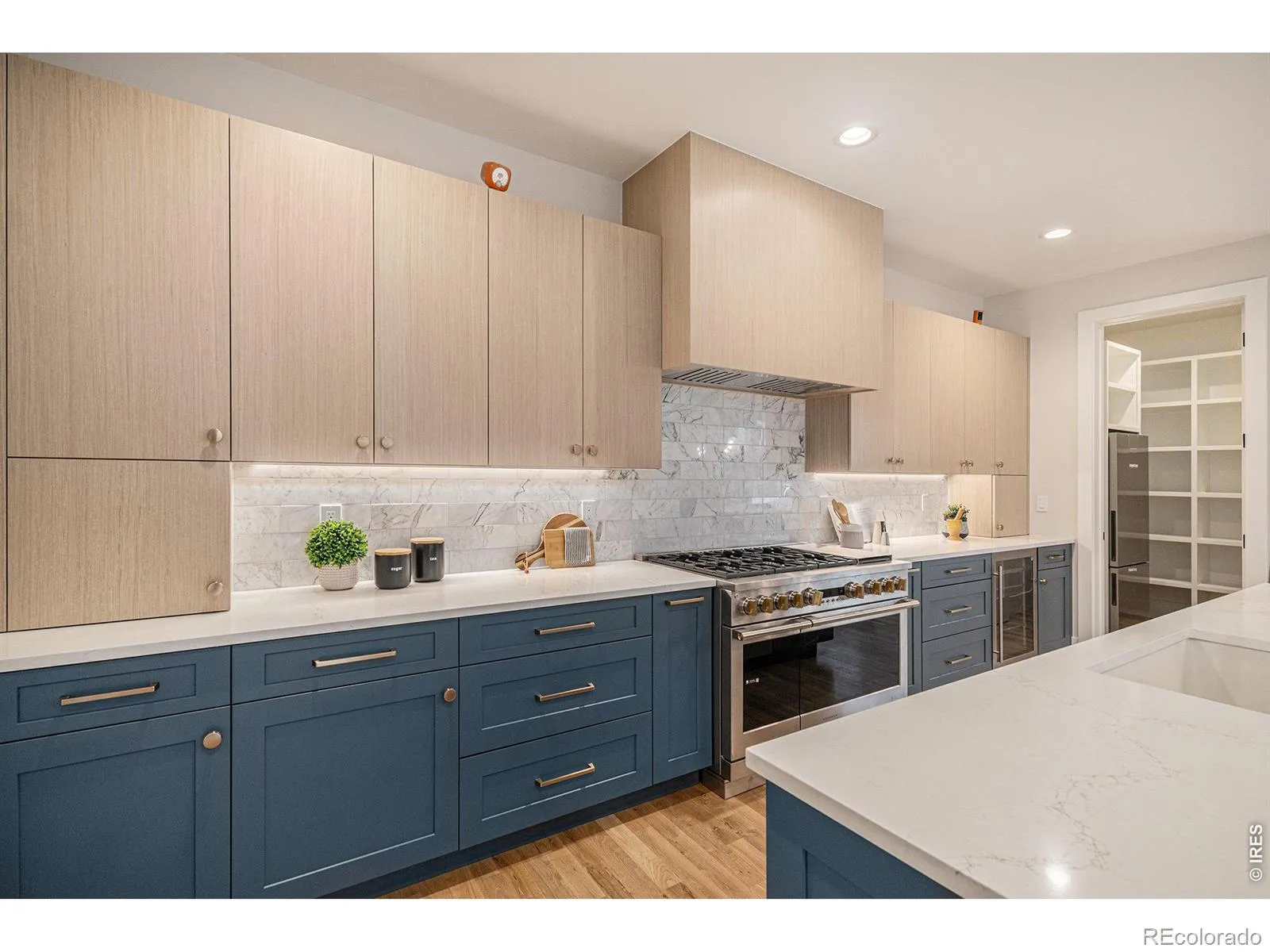 04092026012017 1600 15