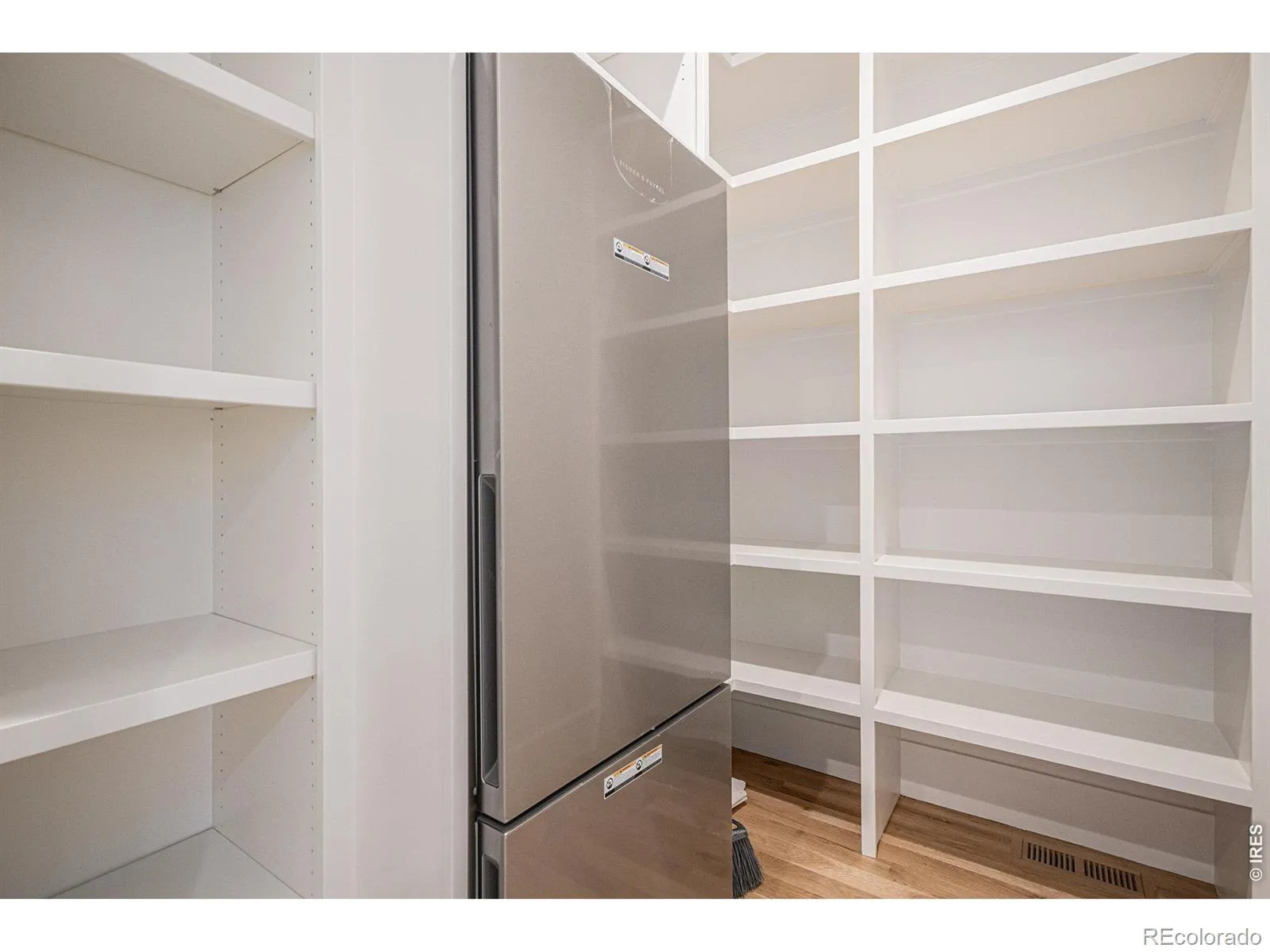 04092026012017 1600 16