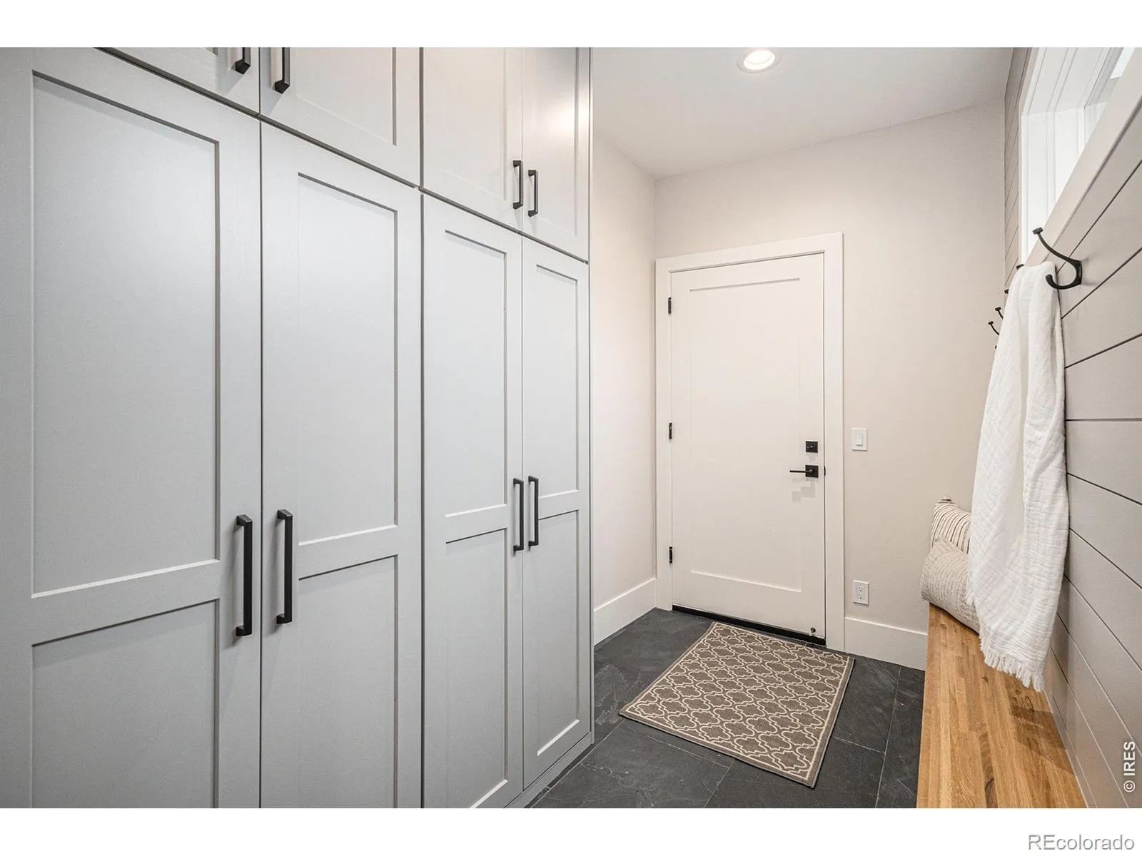 04092026012017 1600 27