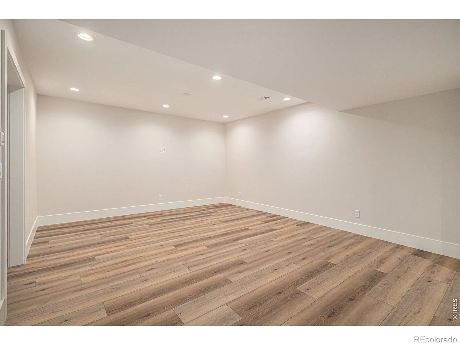 04092026012017 1600 34