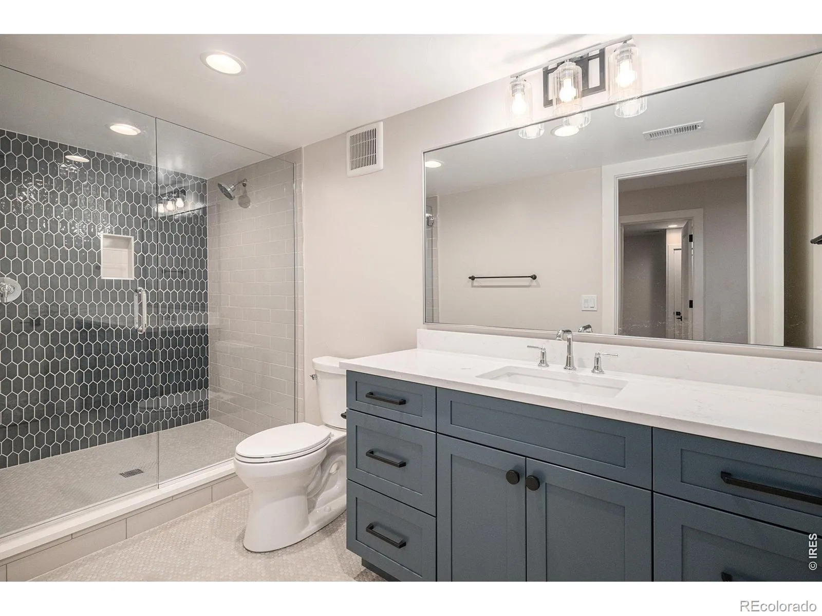 04092026012017 1600 37