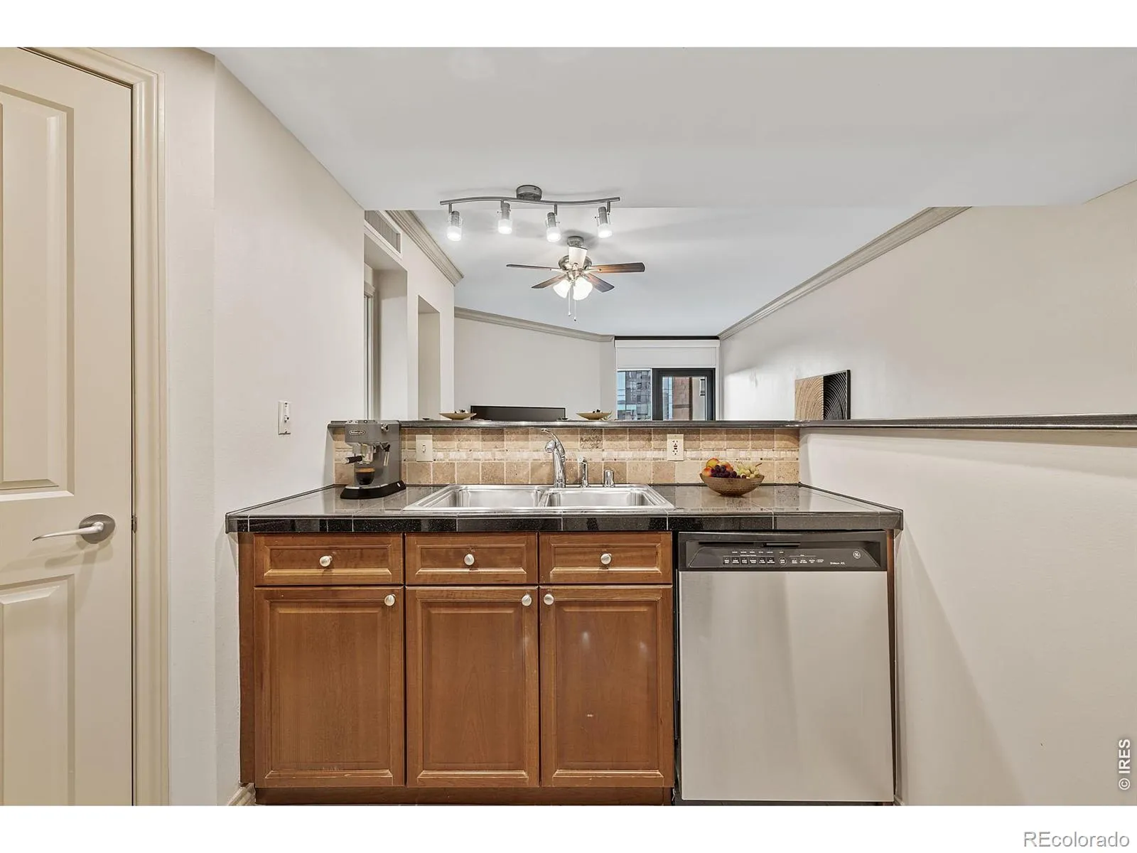 04082026134141 1600 17