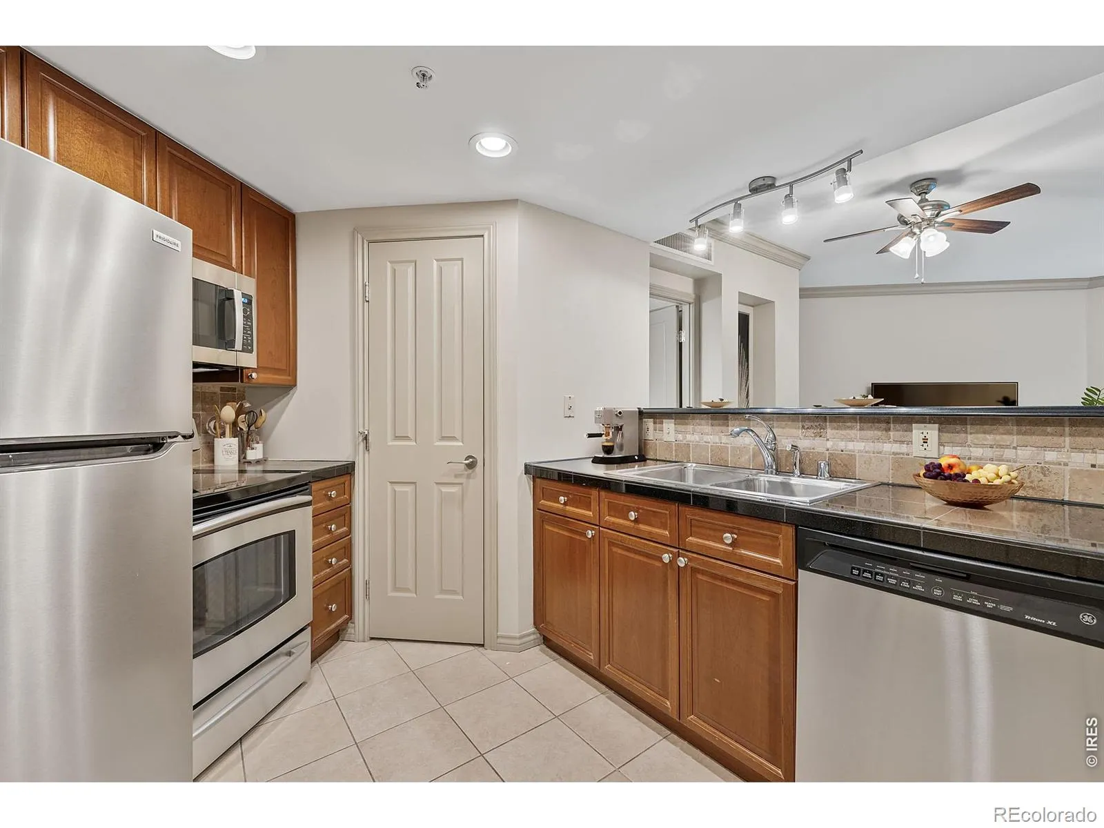 04082026134141 1600 18