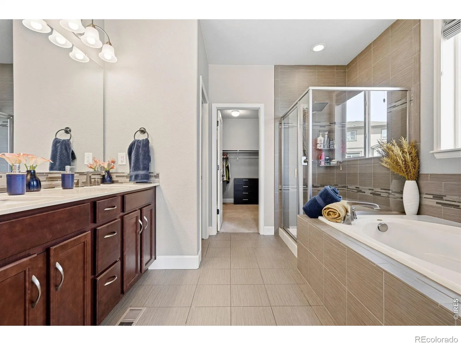 21251 E Smoky Hill Road Centennial CO 80015 MLS #RECIR1055839 05082026032004 1600 26