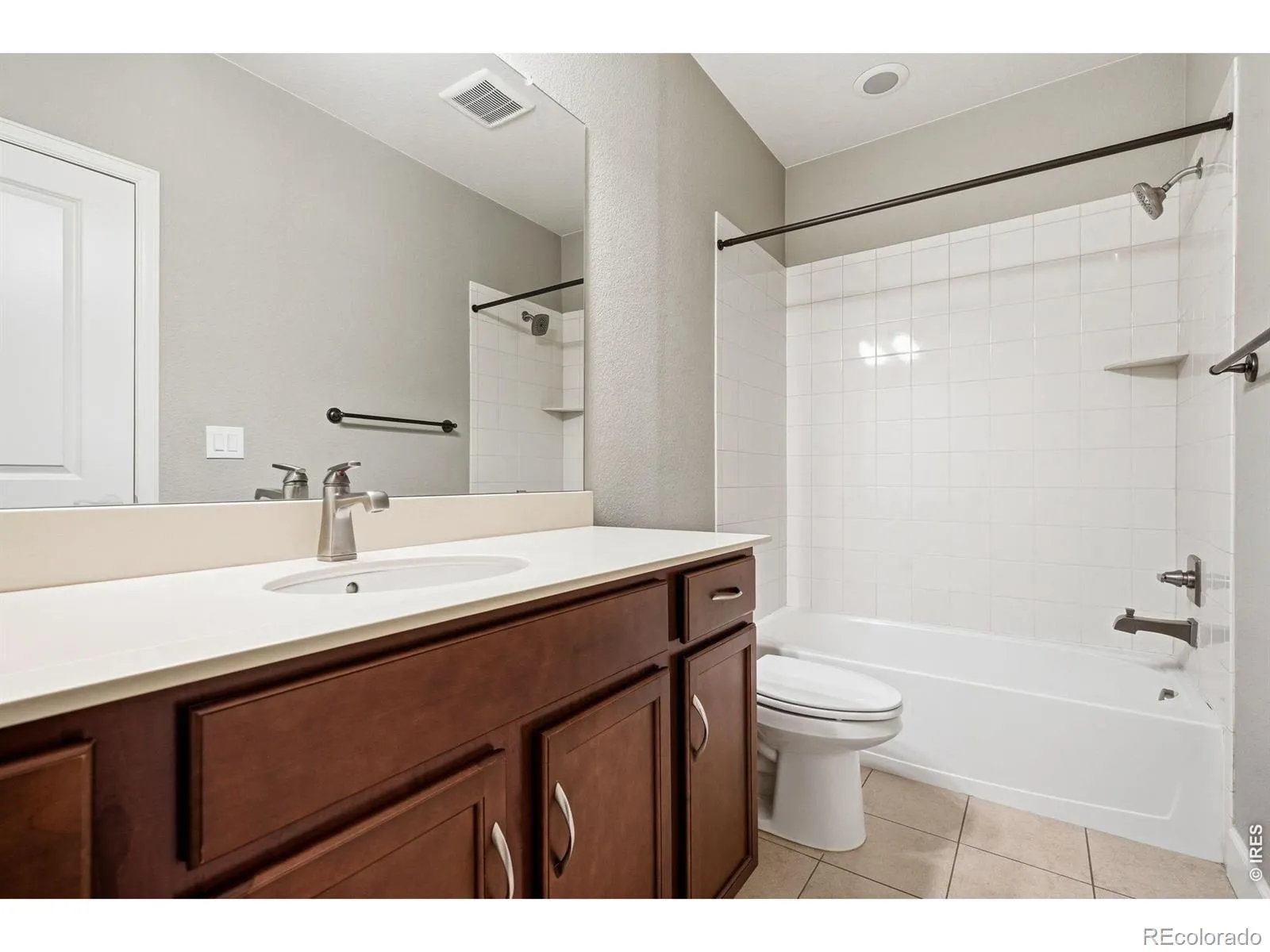 21251 E Smoky Hill Road Centennial CO 80015 MLS #RECIR1055839 05082026032004 1600 35