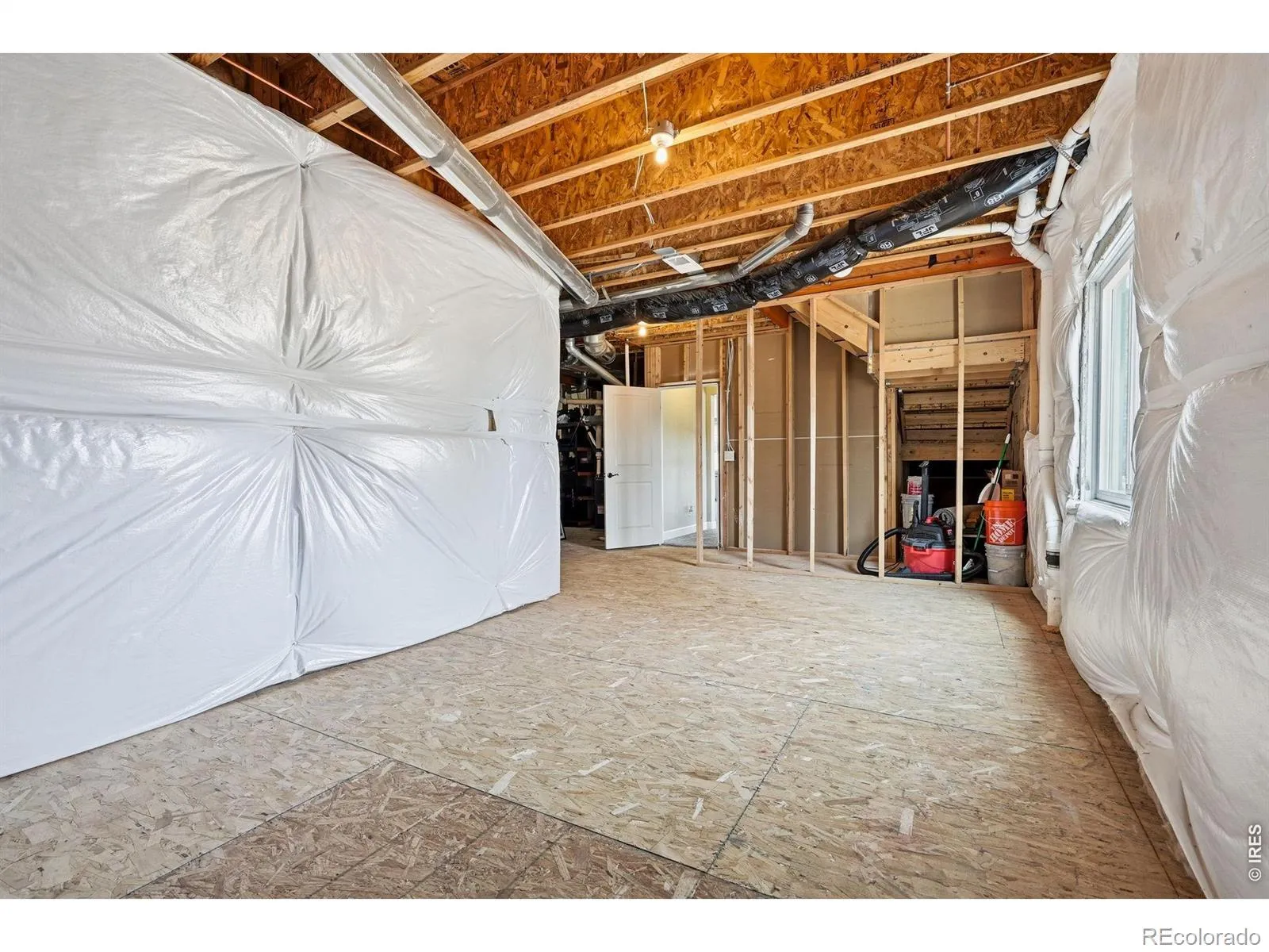21251 E Smoky Hill Road Centennial CO 80015 MLS #RECIR1055839 05082026032004 1600 39