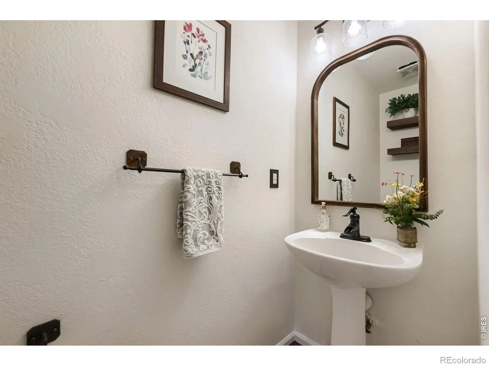 1934 Rannoch Drive Longmont CO 80504 MLS #RECIR1055875 04292026075048 1600 12