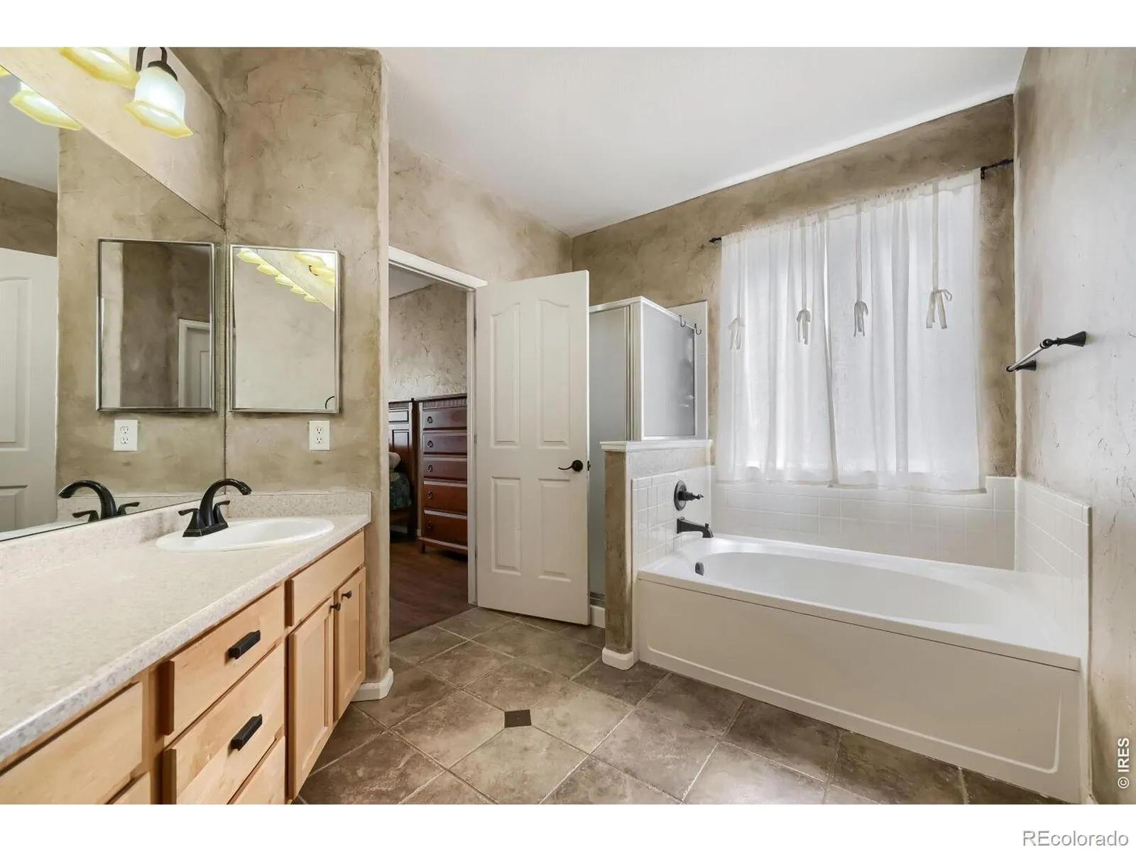 1934 Rannoch Drive Longmont CO 80504 MLS #RECIR1055875 04292026075048 1600 18