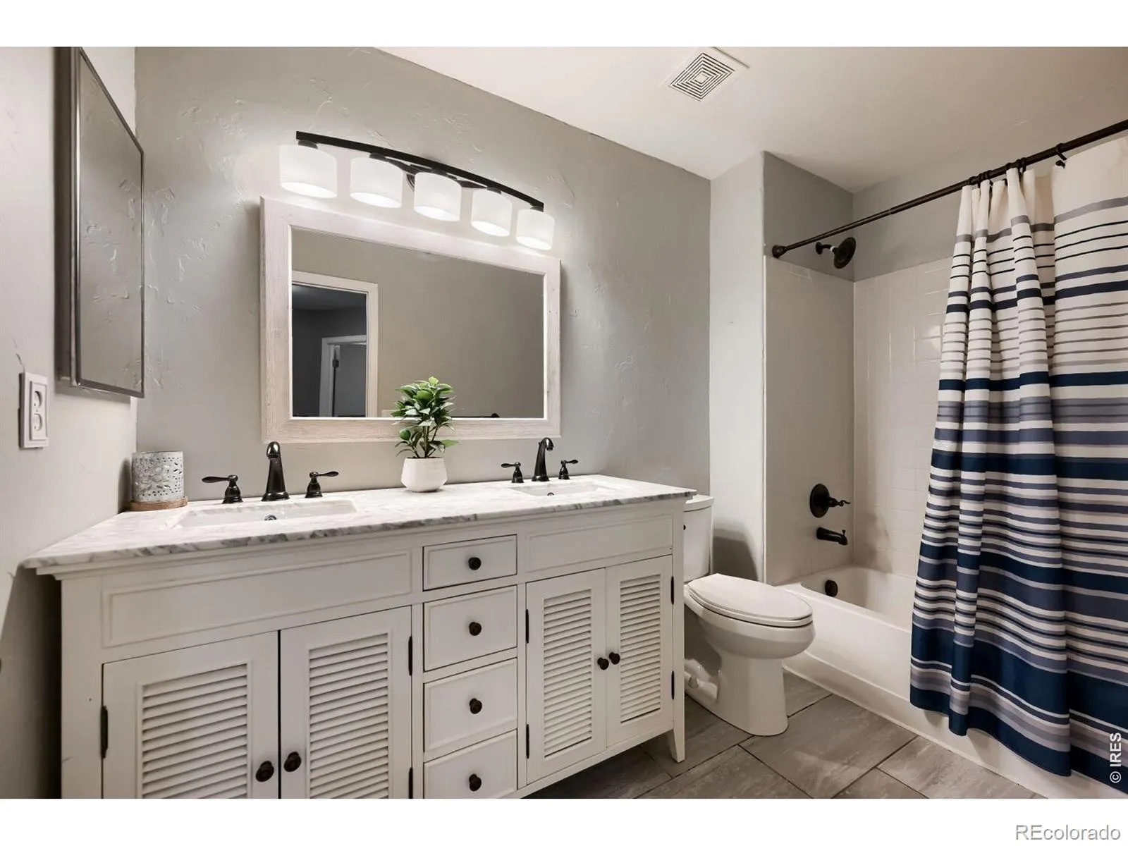 1934 Rannoch Drive Longmont CO 80504 MLS #RECIR1055875 04292026075048 1600 19