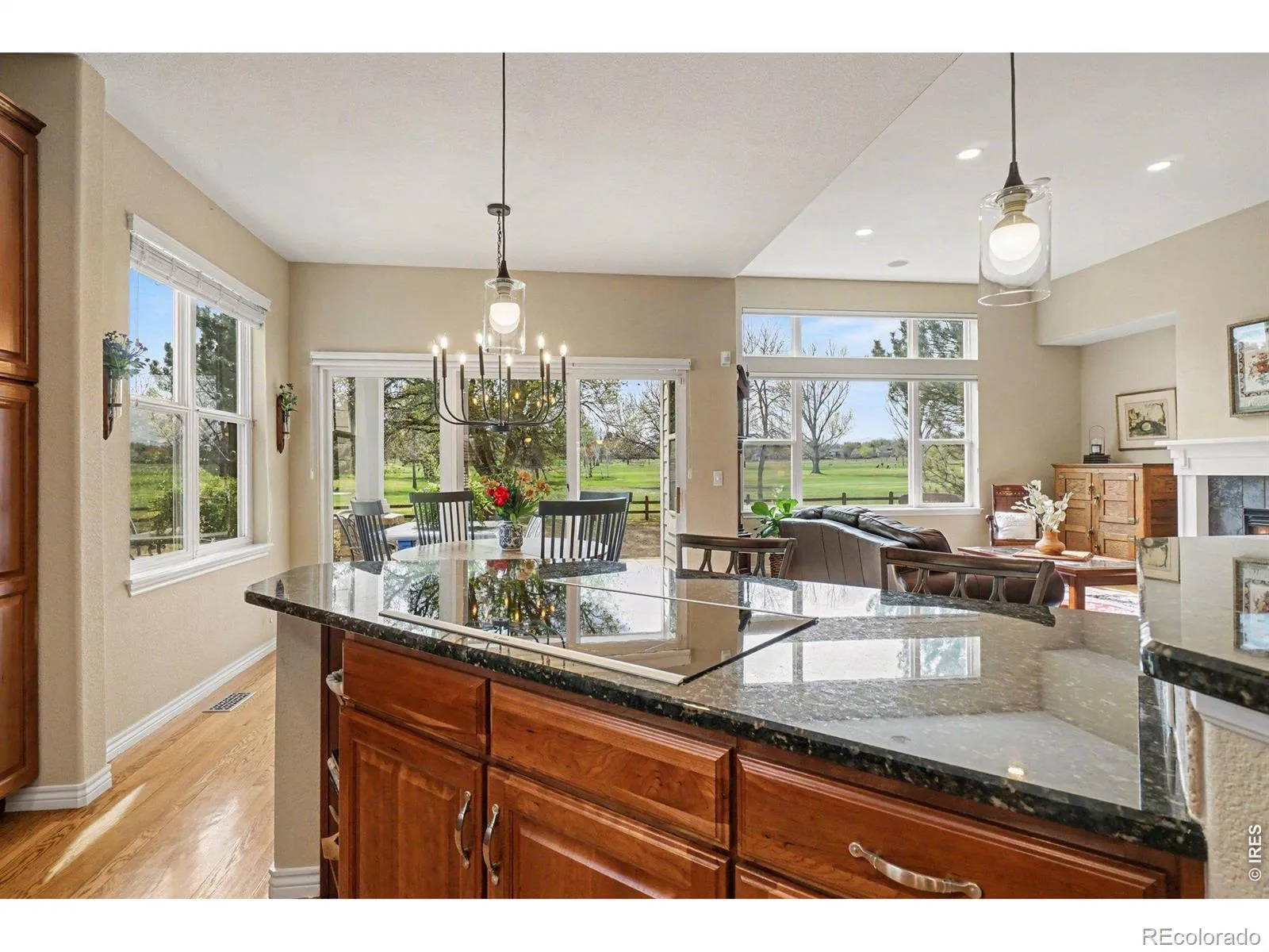 04092026181835 1600 8