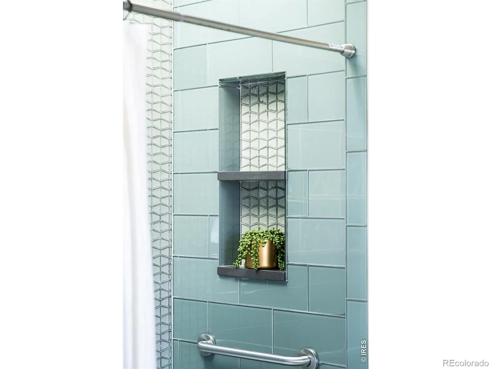 04092026215801 1600 5