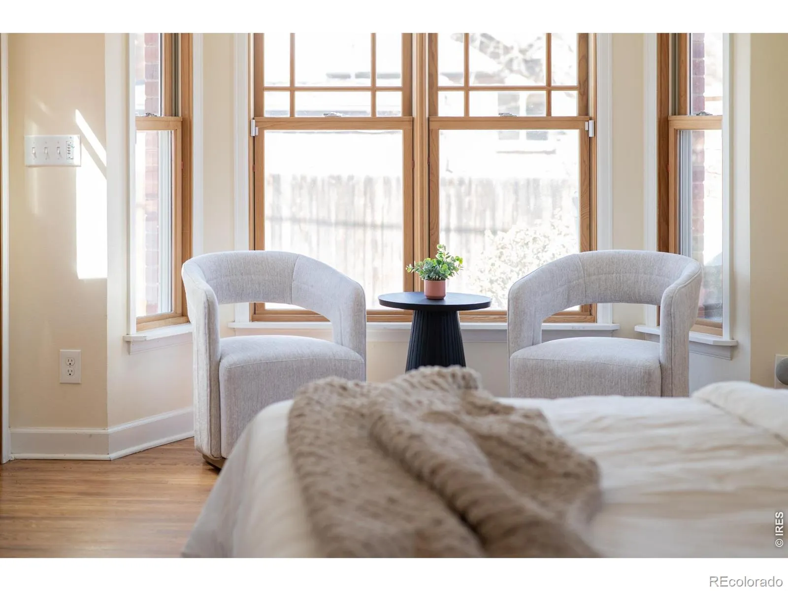 04092026215801 1600 6