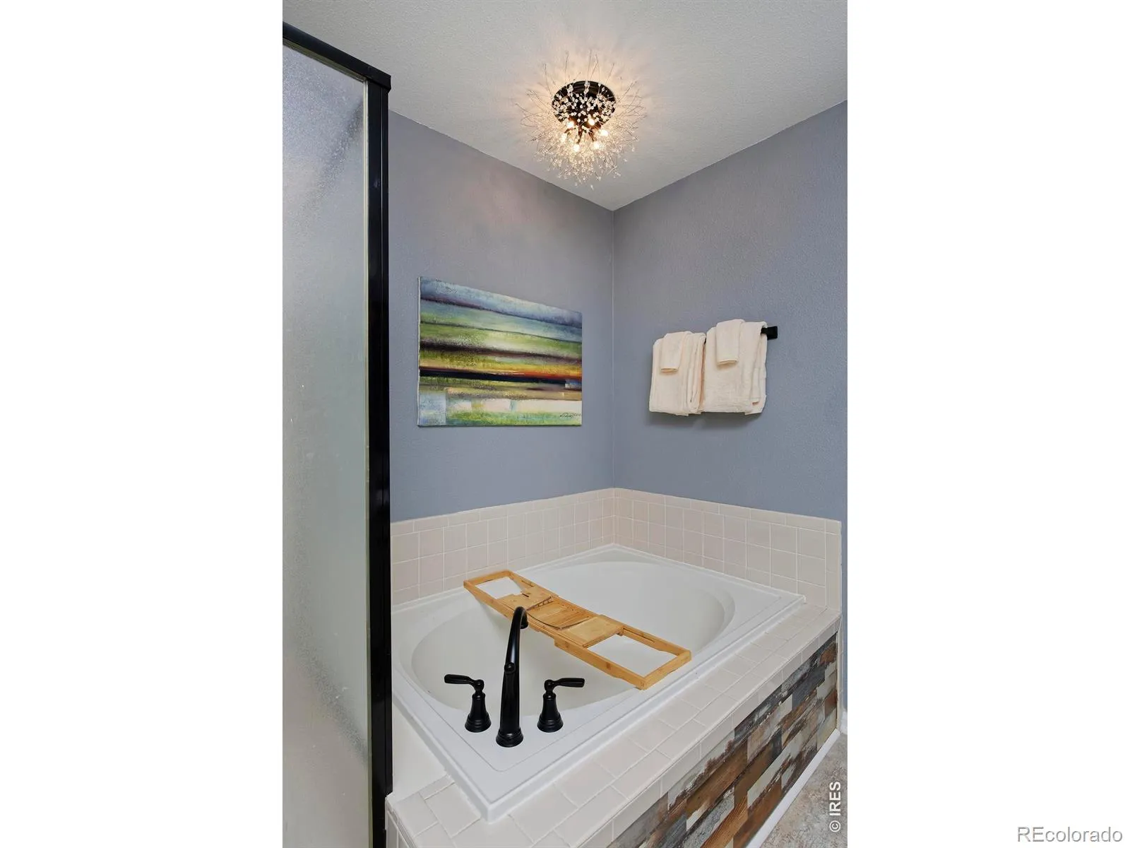 04162026173817 1600 24