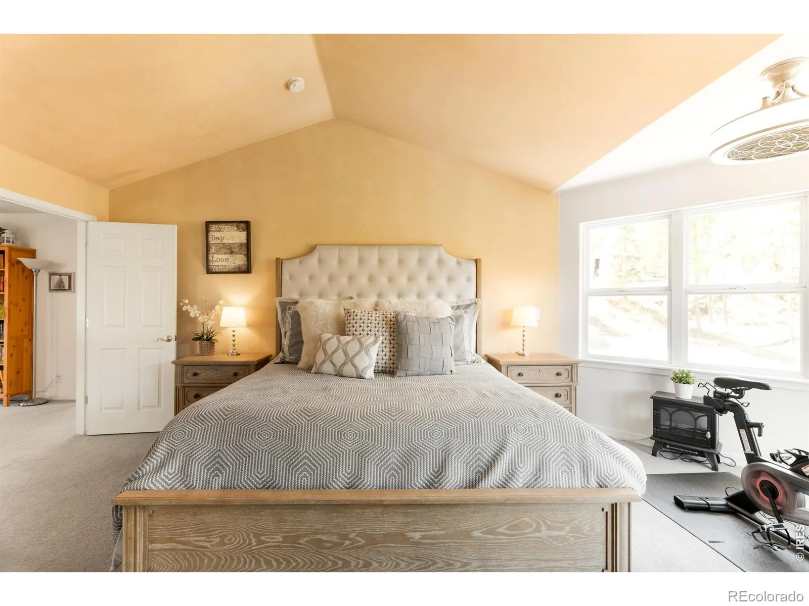 12023 Coal Creek Heights Drive Golden CO 80403 | MLS #RECIR1056125 08212026024857 1600 21
