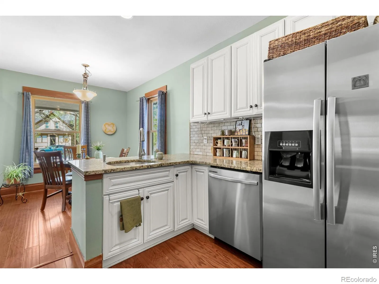 04102026174446 1600 16