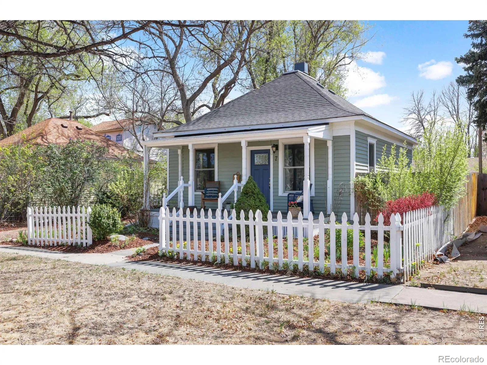 04102026174446 1600 18