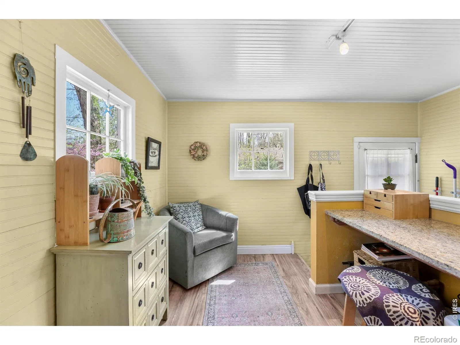 04102026174446 1600 8