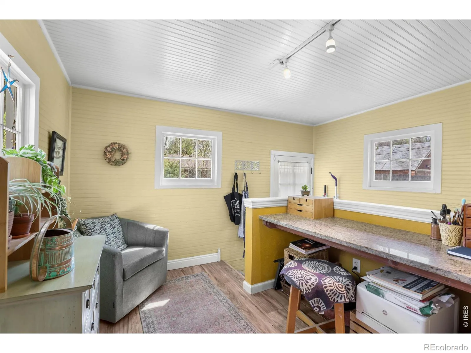 04102026174446 1600 9