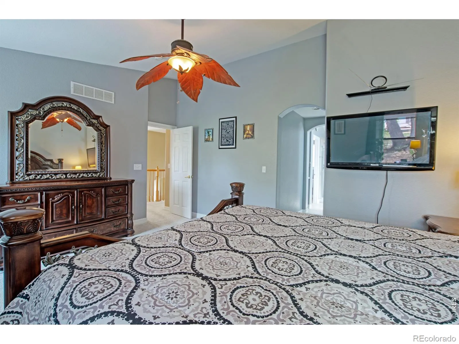 04152026004029 1600 24