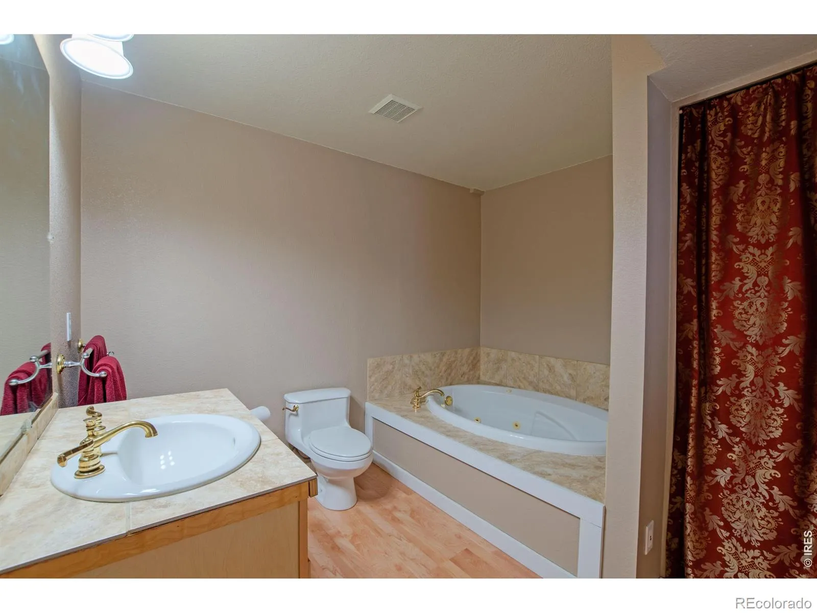 04152026004029 1600 37