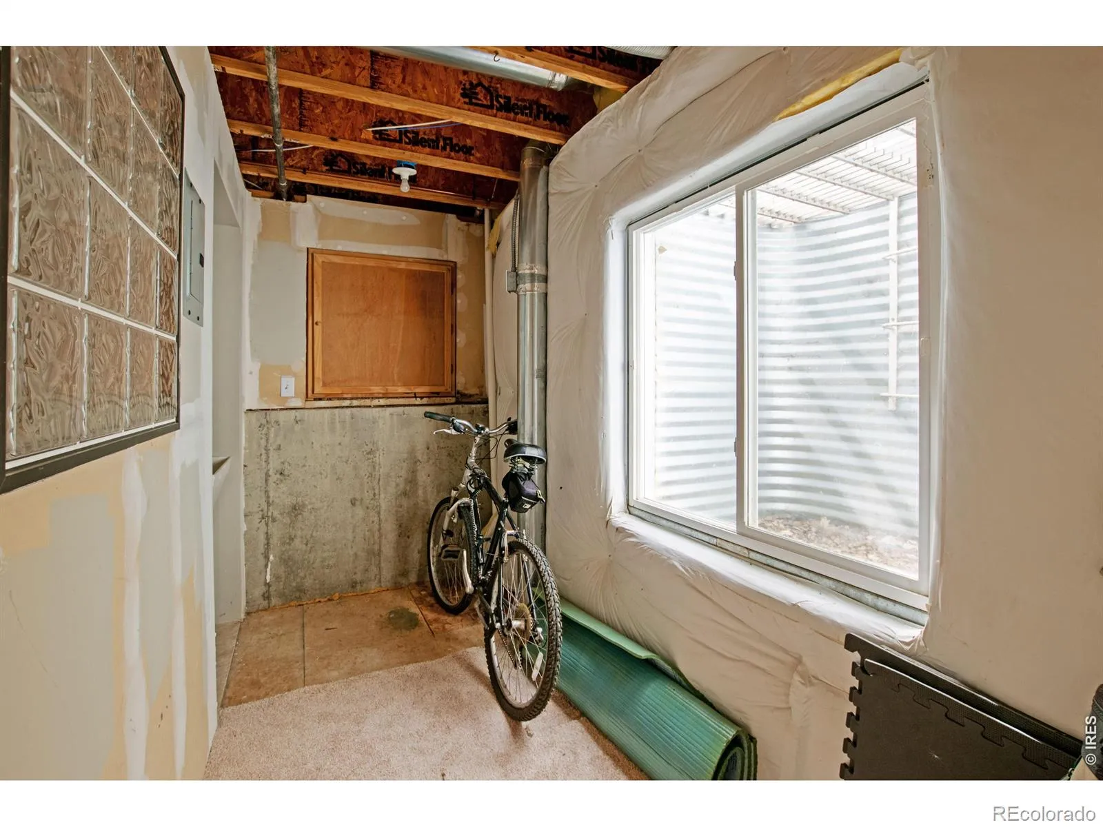 04152026004029 1600 38