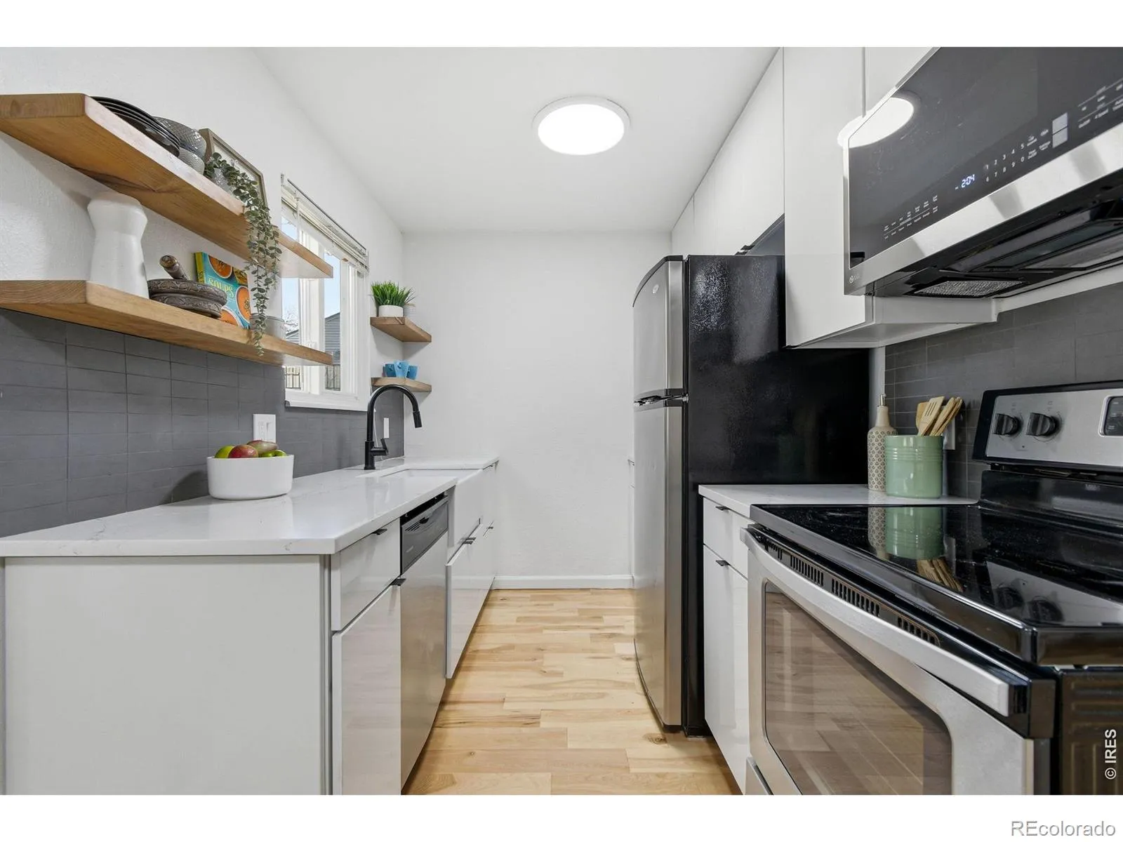 04102026200726 1600 10