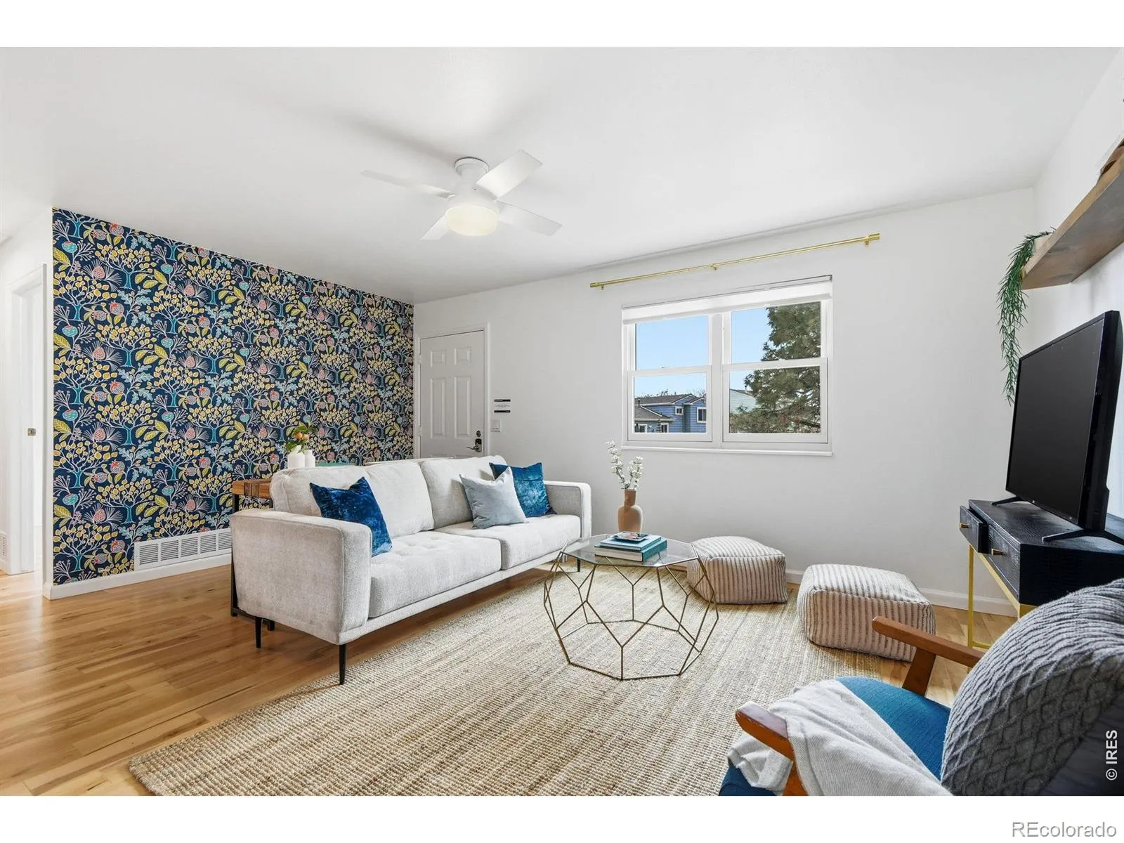 04102026200726 1600 3