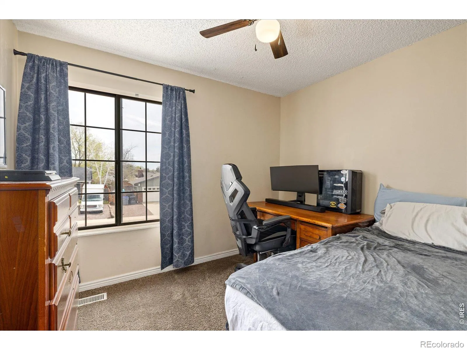 04102026204704 1600 14