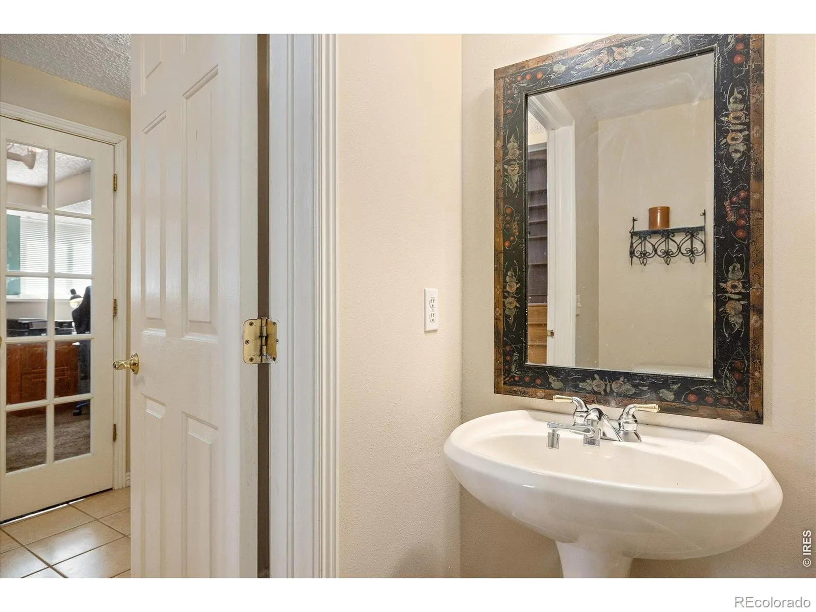 04102026204704 1600 19