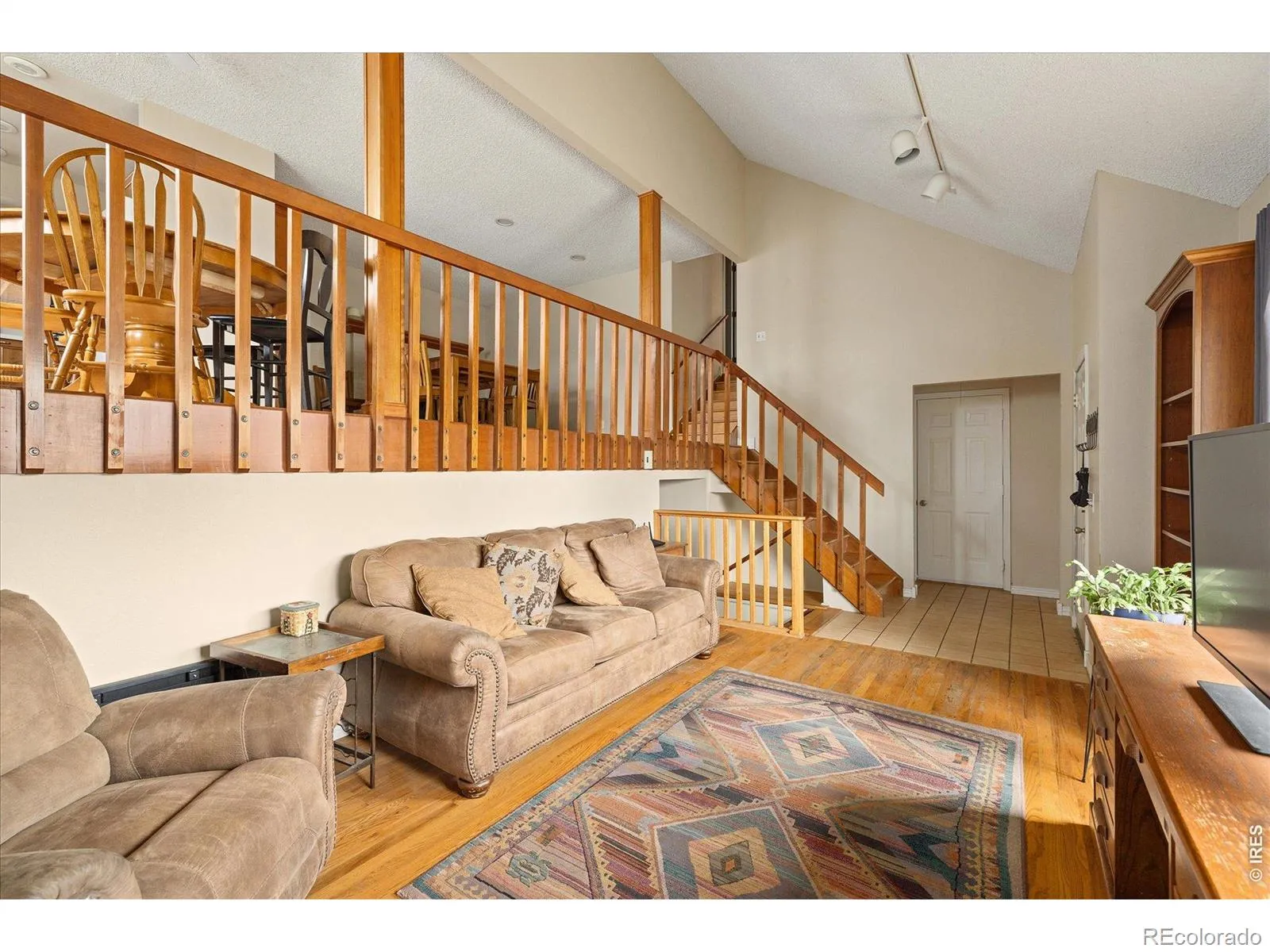 04102026204704 1600 4