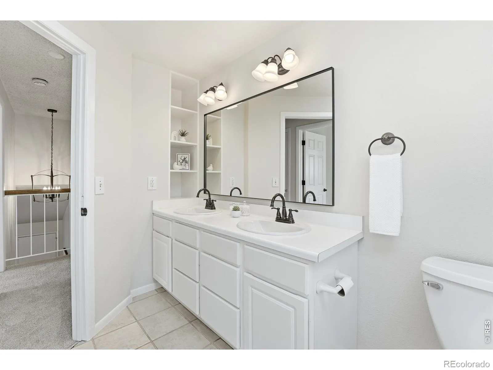 04102026212421 1600 22