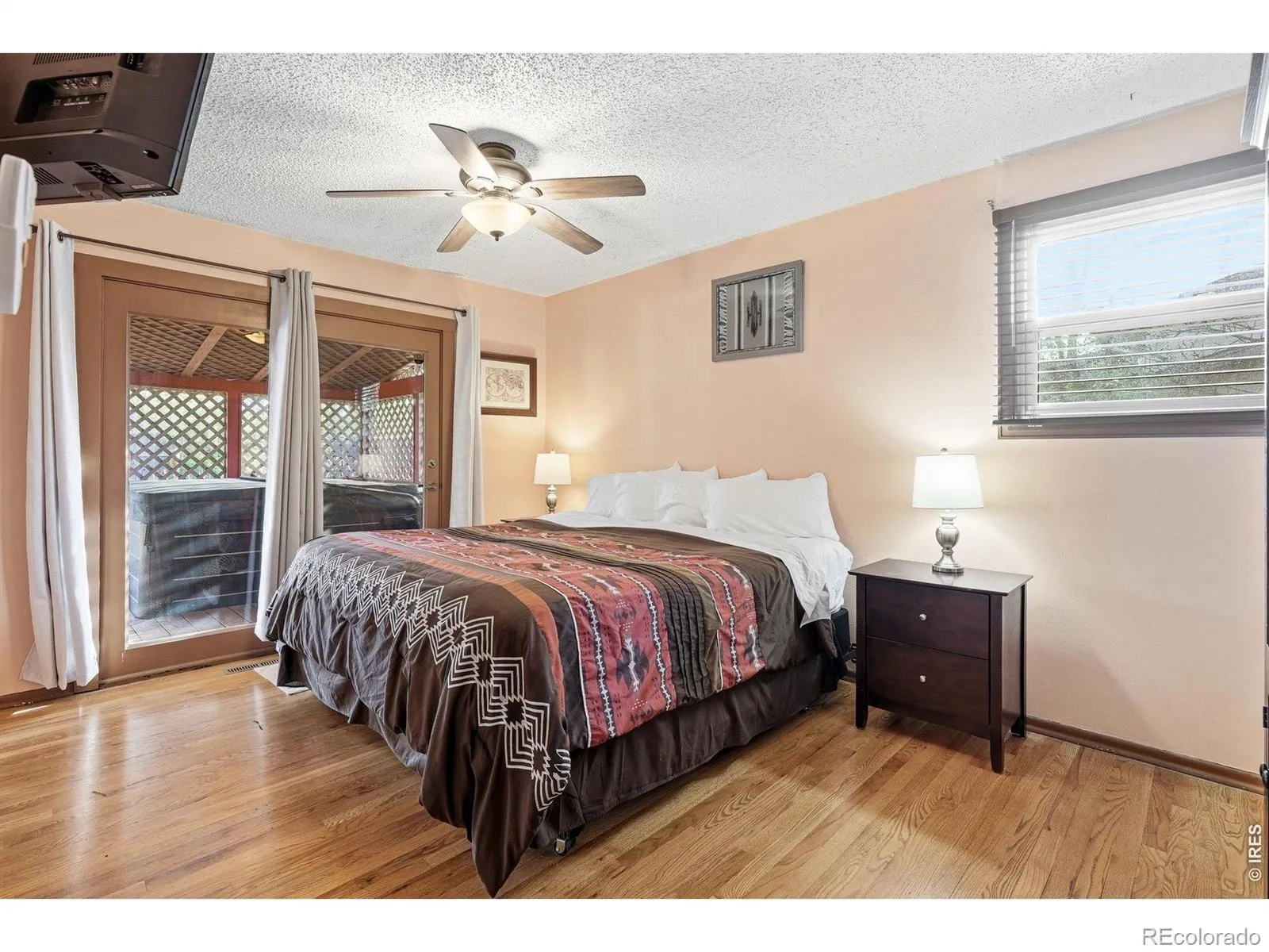 11 James Circle Longmont CO 80501 MLS #RECIR1056207 04252026234906 1600 16