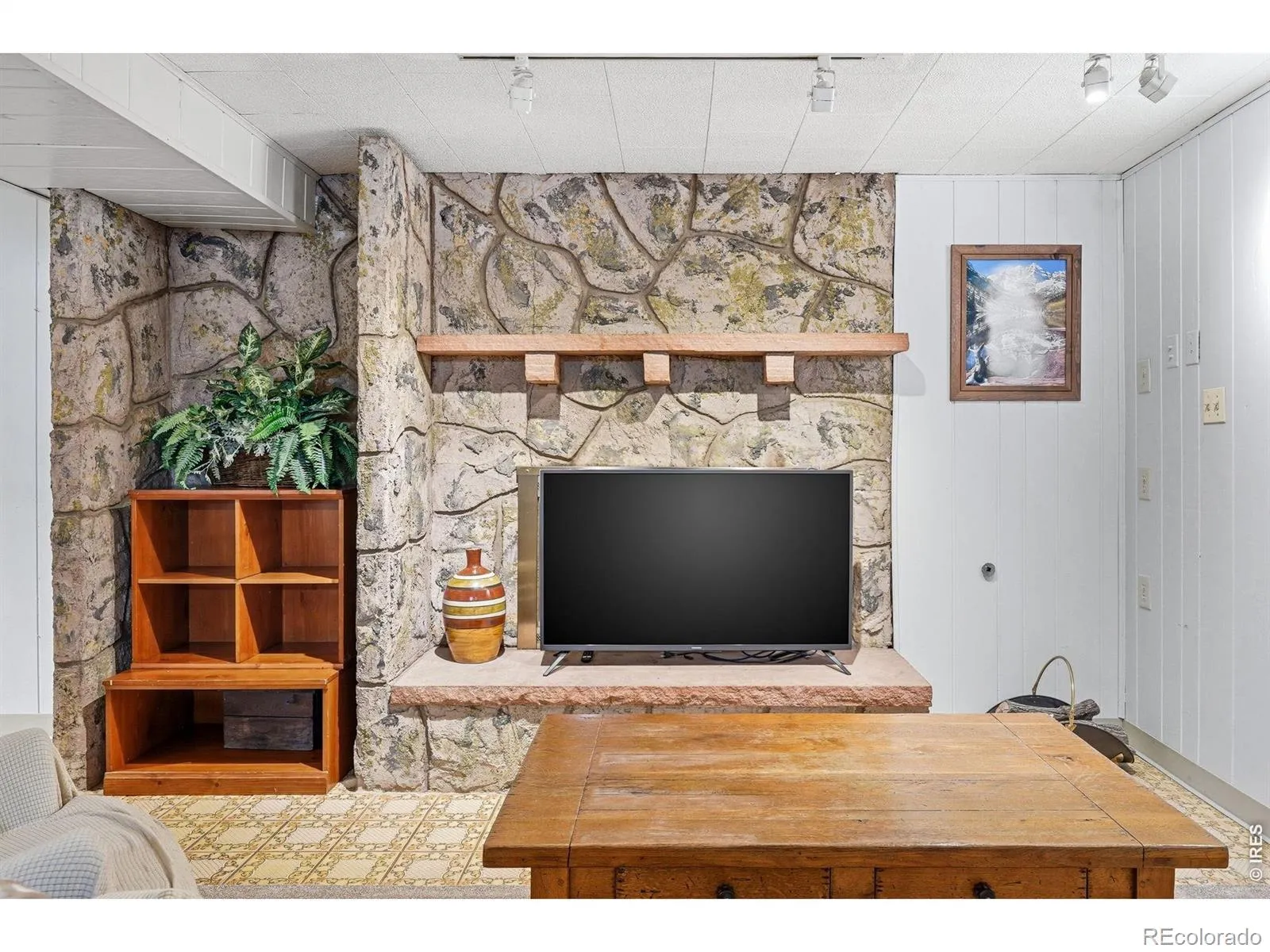11 James Circle Longmont CO 80501 MLS #RECIR1056207 04252026234906 1600 26