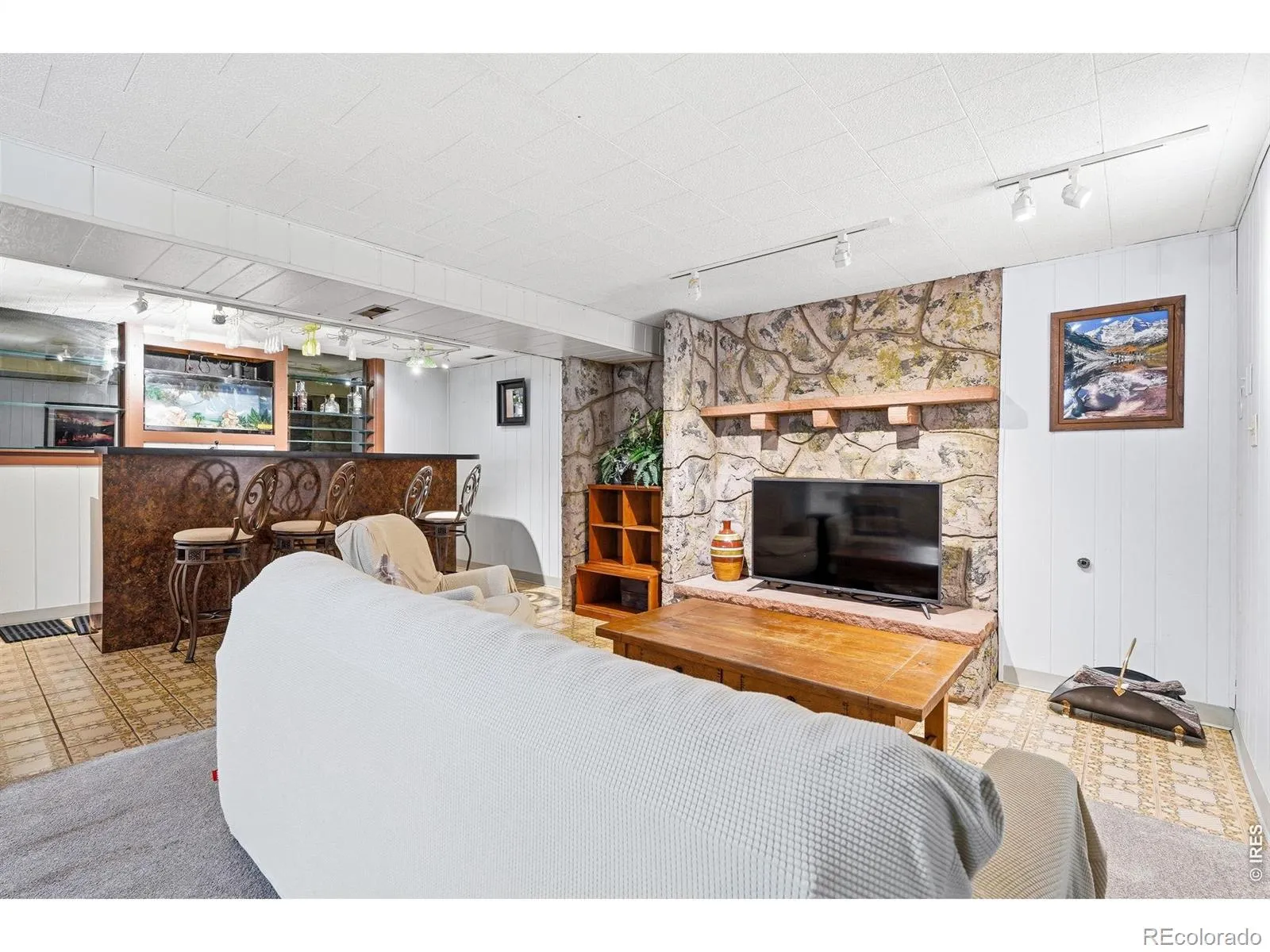 11 James Circle Longmont CO 80501 MLS #RECIR1056207 04252026234906 1600 28
