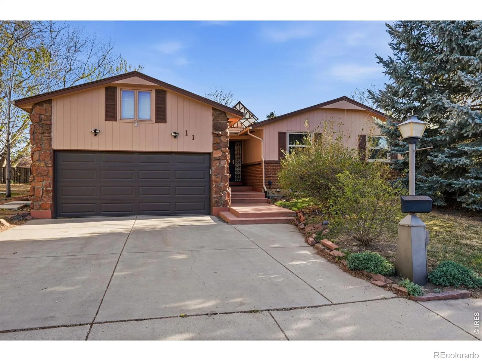 11 James Circle Longmont CO 80501 MLS #RECIR1056207 04252026234906 1600 3